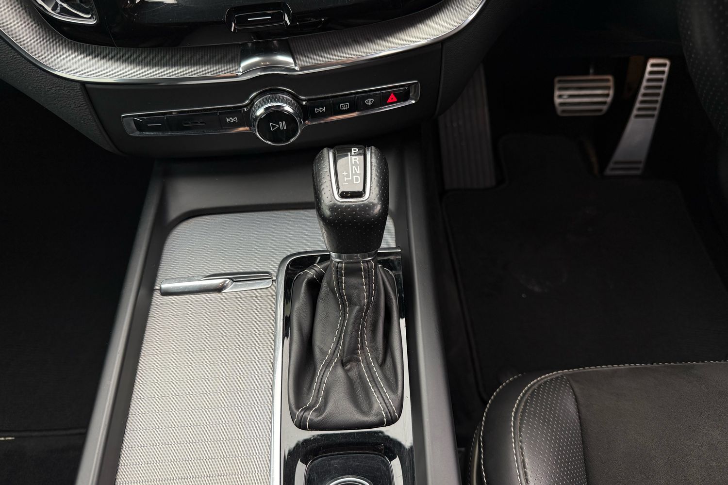 Used Volvo XC60 2018 for sale - 76617101: Photo 7