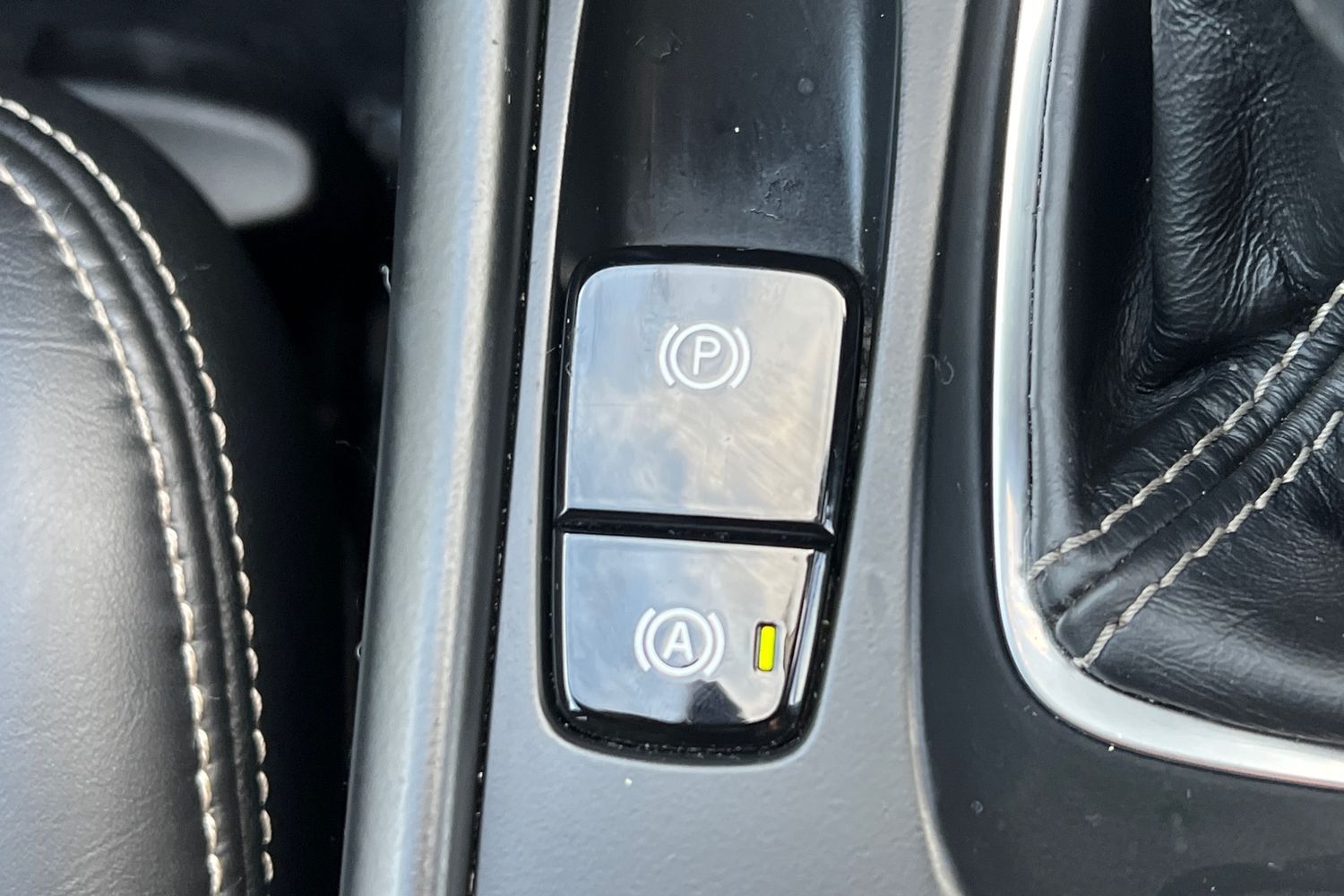 Used Volvo XC40 2020 for sale - 76844643: Photo 11