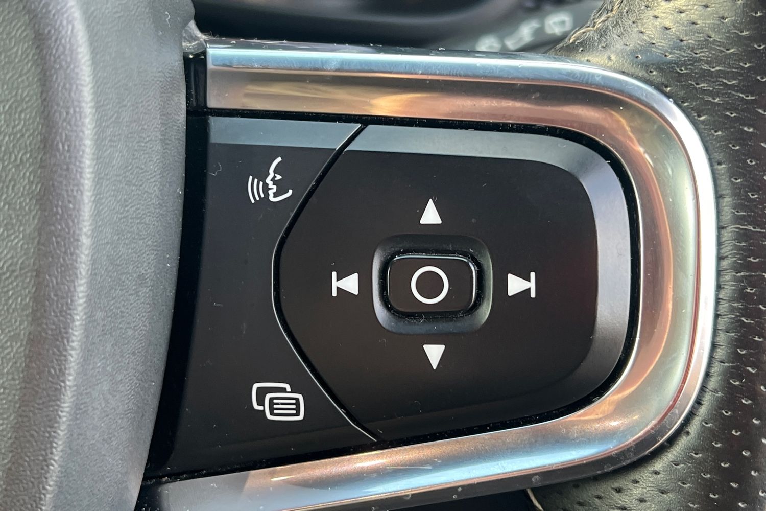 Used Volvo XC40 2020 for sale - 76844643: Photo 13