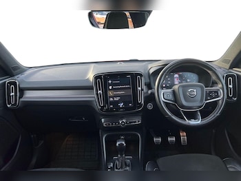 Used Volvo XC40 2020 for sale - 76844643: Photo