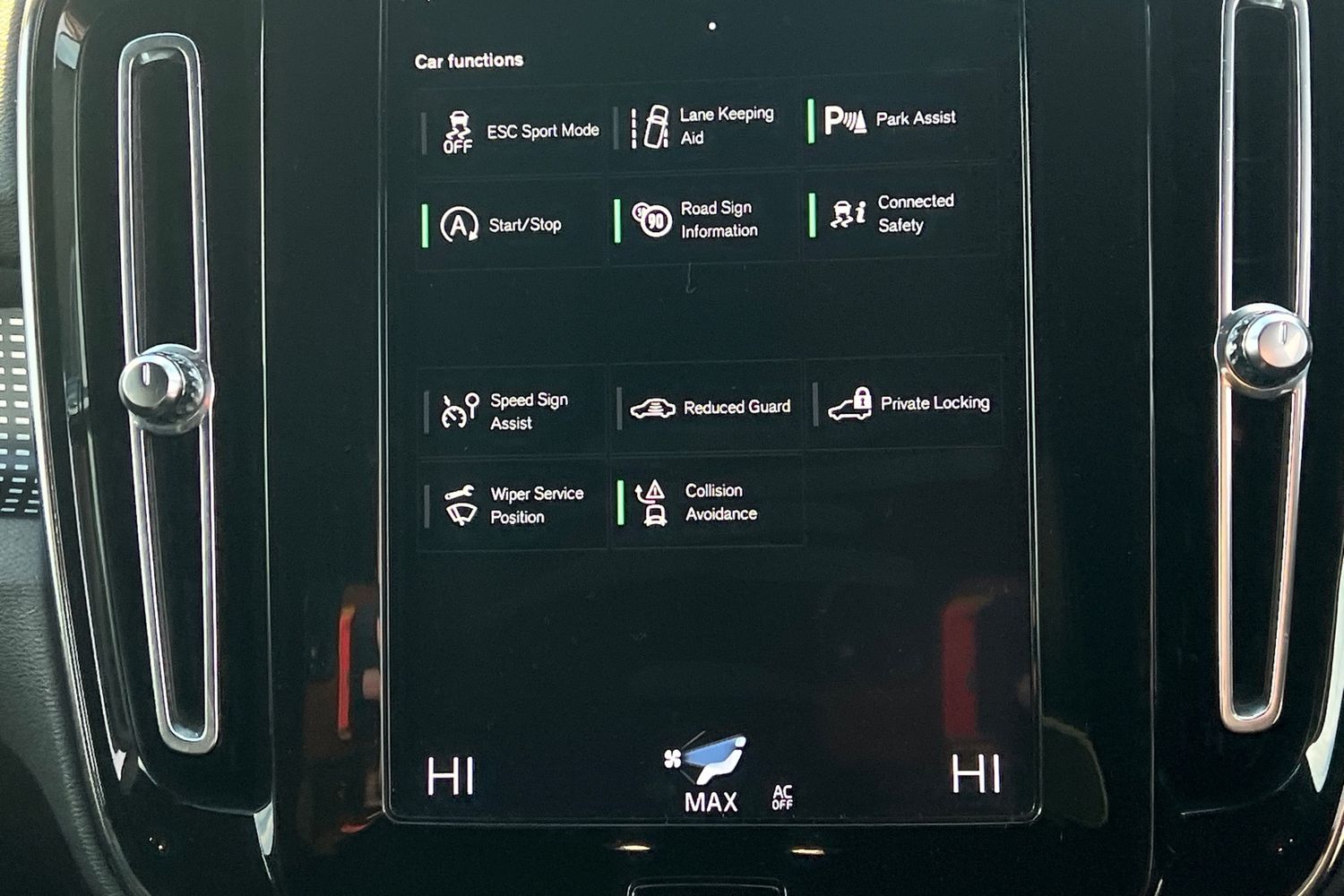 Used Volvo XC40 2020 for sale - 76844643: Photo 8