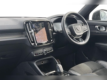 Used Volvo XC40 2021 for sale - 79005631: Photo