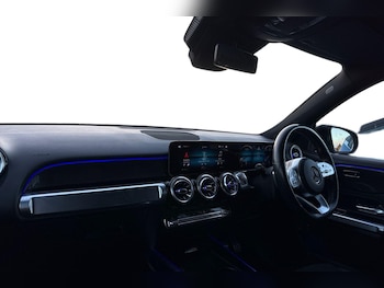 Used Mercedes-Benz GLB 2020 for sale - 77220050: Photo