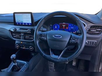 Used Ford Kuga 2021 for sale - 76916501: Photo