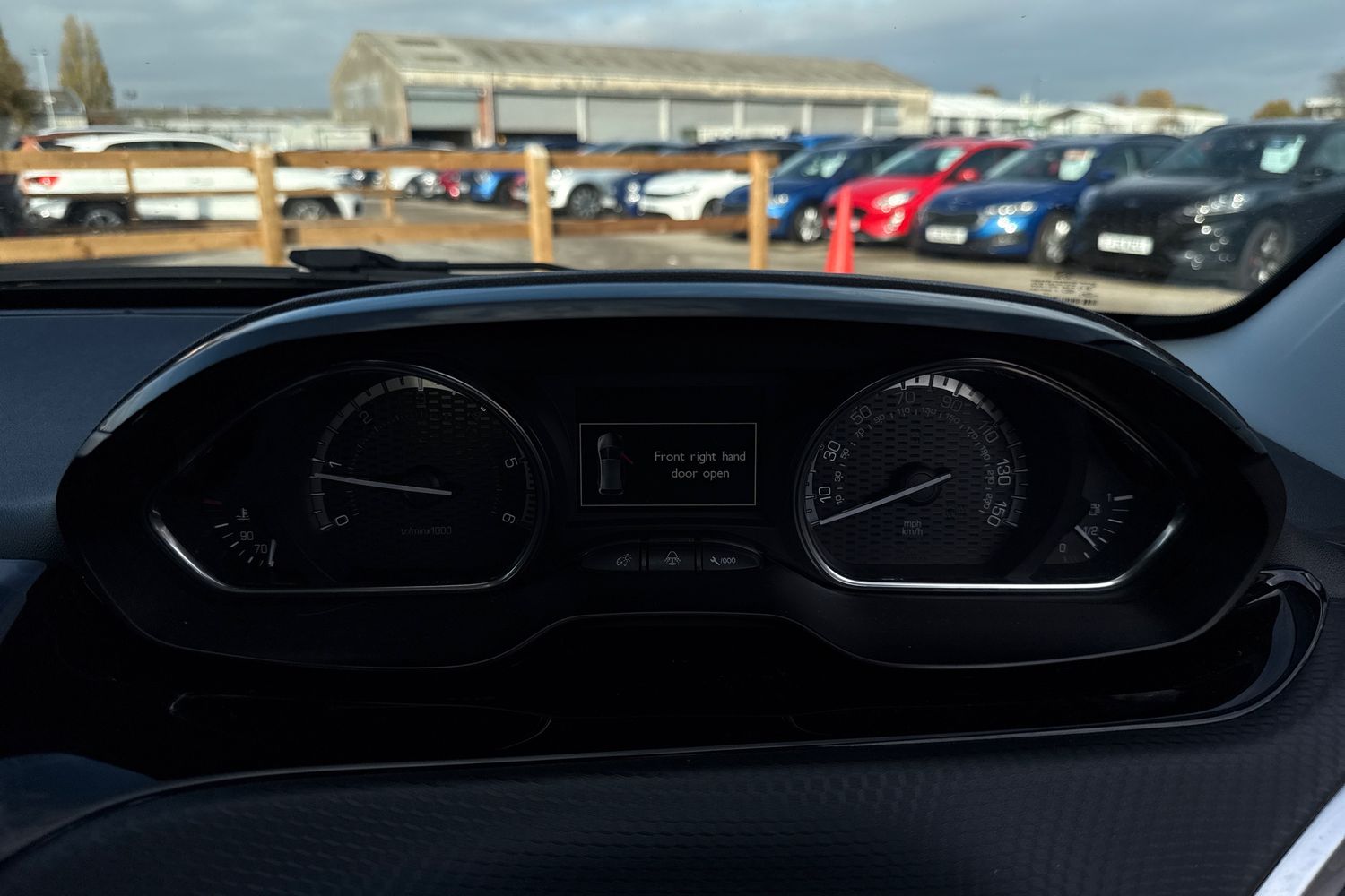 Used Peugeot 2008 2019 for sale - 76481053: Photo 12