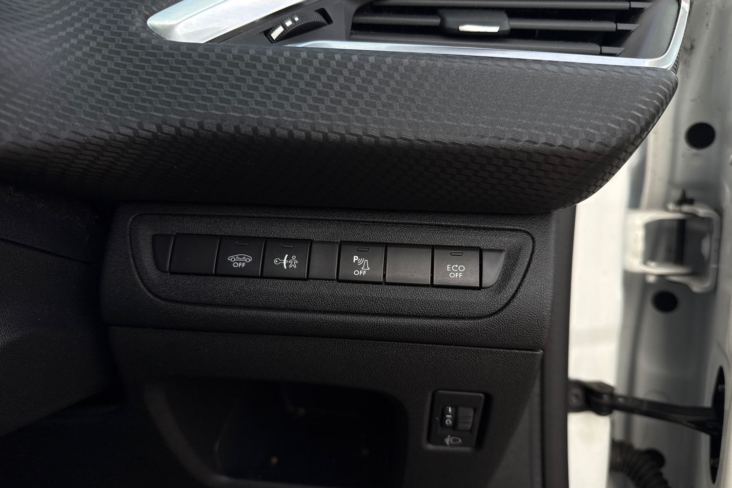 Used Peugeot 2008 2019 for sale - 76481053: Photo 13