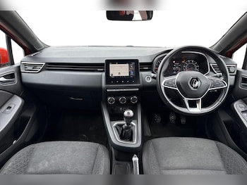 Used Renault Clio 2020 for sale - 76288156: Photo 3
