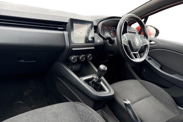 Used Renault Clio 2020 for sale - 76288156: Photo 4