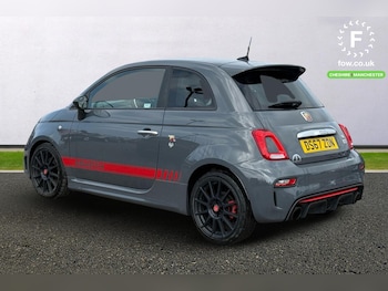 Used Abarth 695 2018 for sale - 75261604: Photo