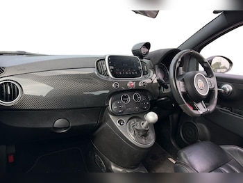 Used Abarth 695 2018 for sale - 75261604: Photo