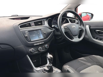 Used Kia Ceed 2017 for sale - 79099776: Photo