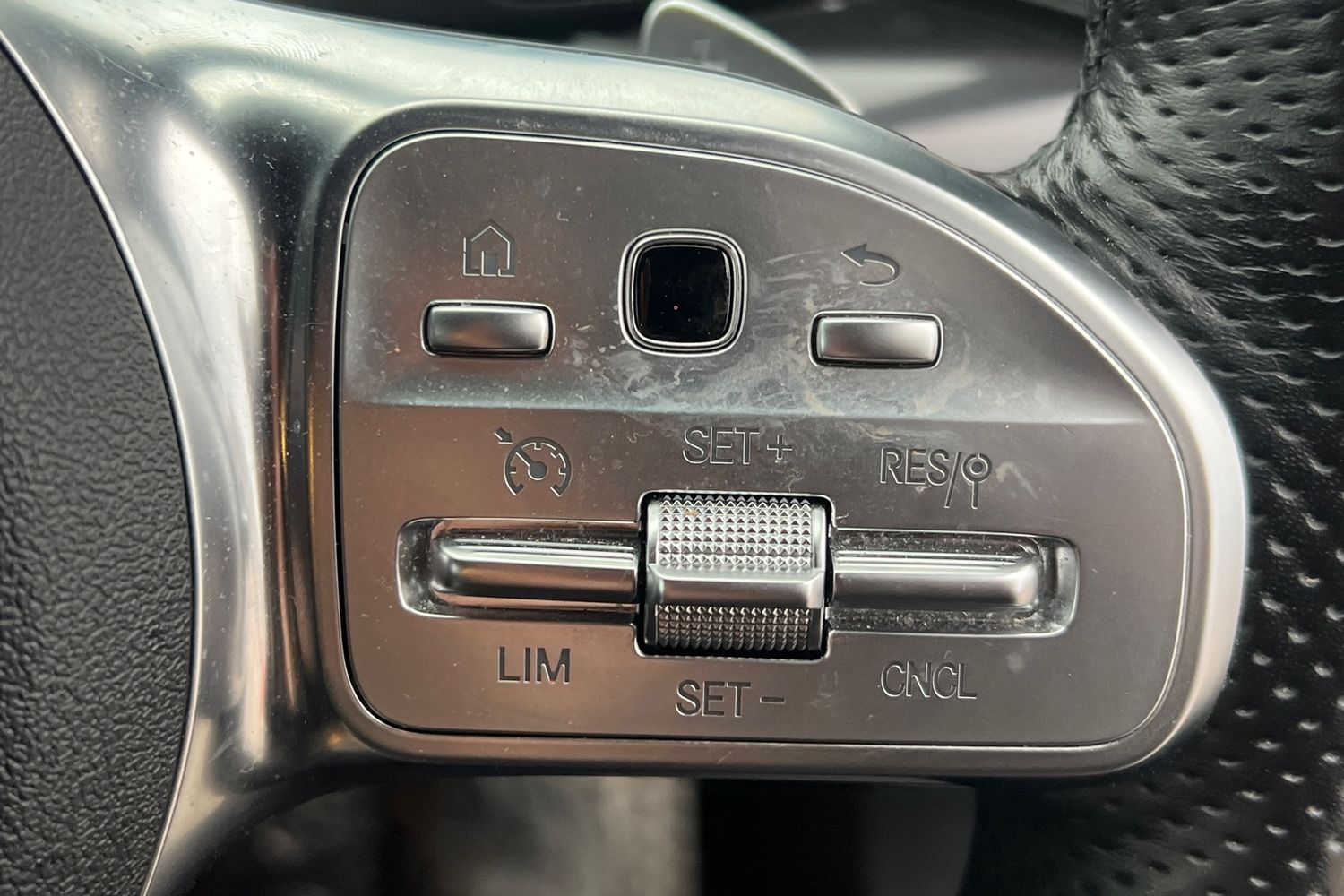 Used Mercedes-Benz EQC 2022 for sale - 76718504: Photo 13