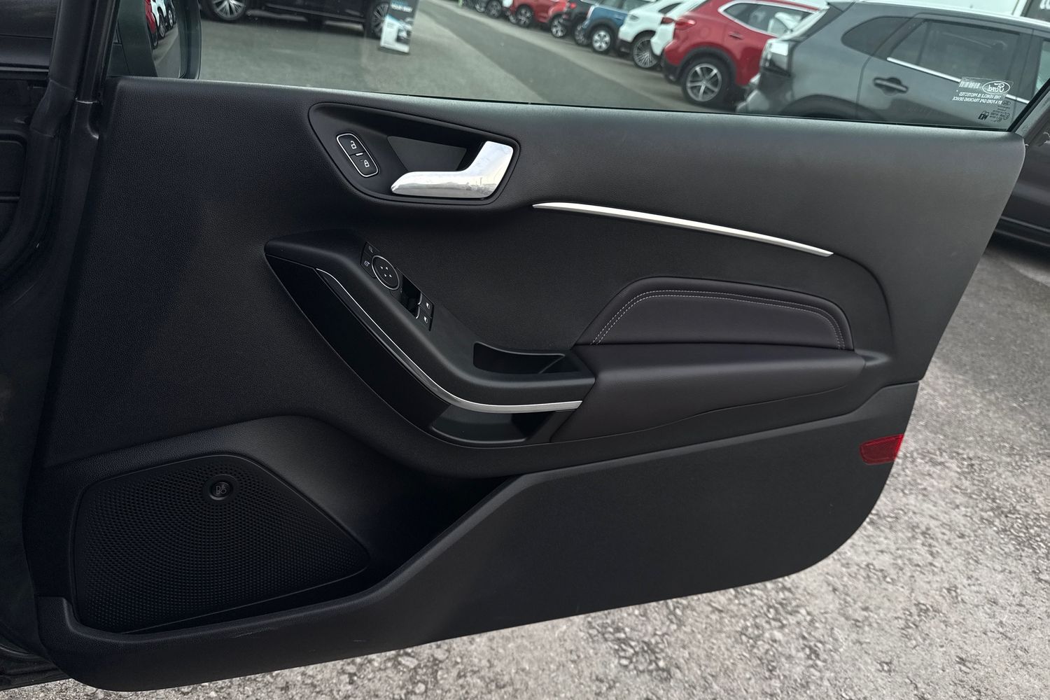 Used Ford Fiesta 2018 for sale - 76334512: Photo 12