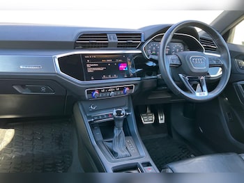 Used Audi Q3 2019 for sale - 78273419: Photo