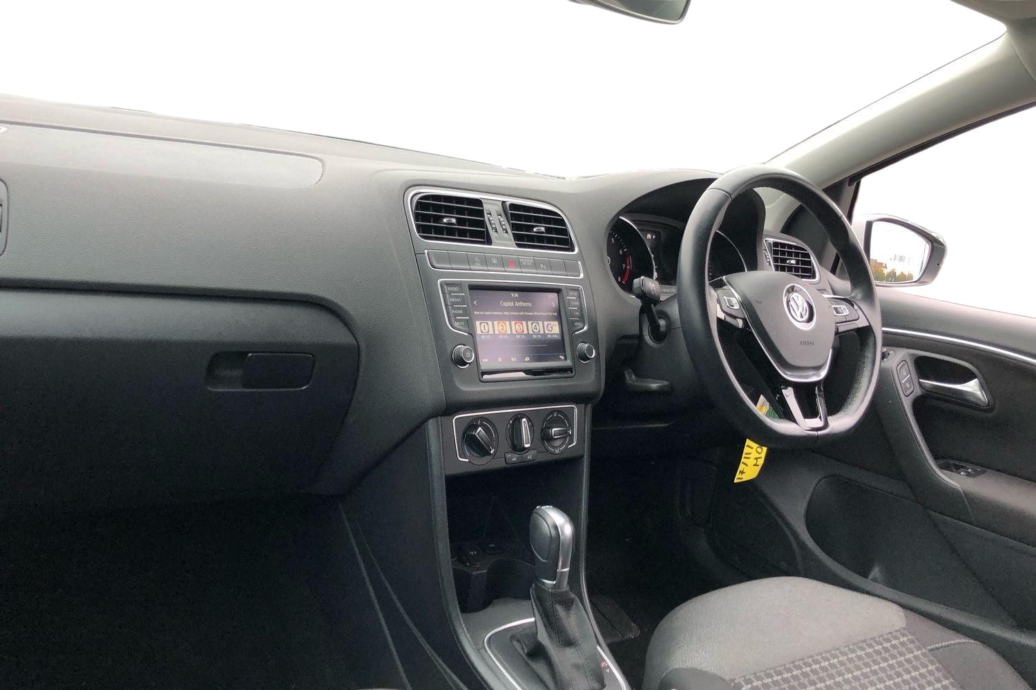 Used Volkswagen Polo 2016 for sale - 76324023: Photo 4
