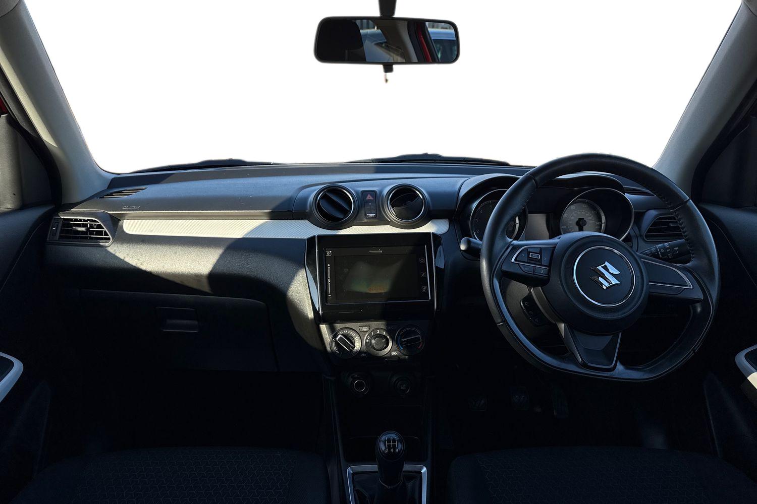 Used Suzuki Swift 2019 for sale - 77220125: Photo 3