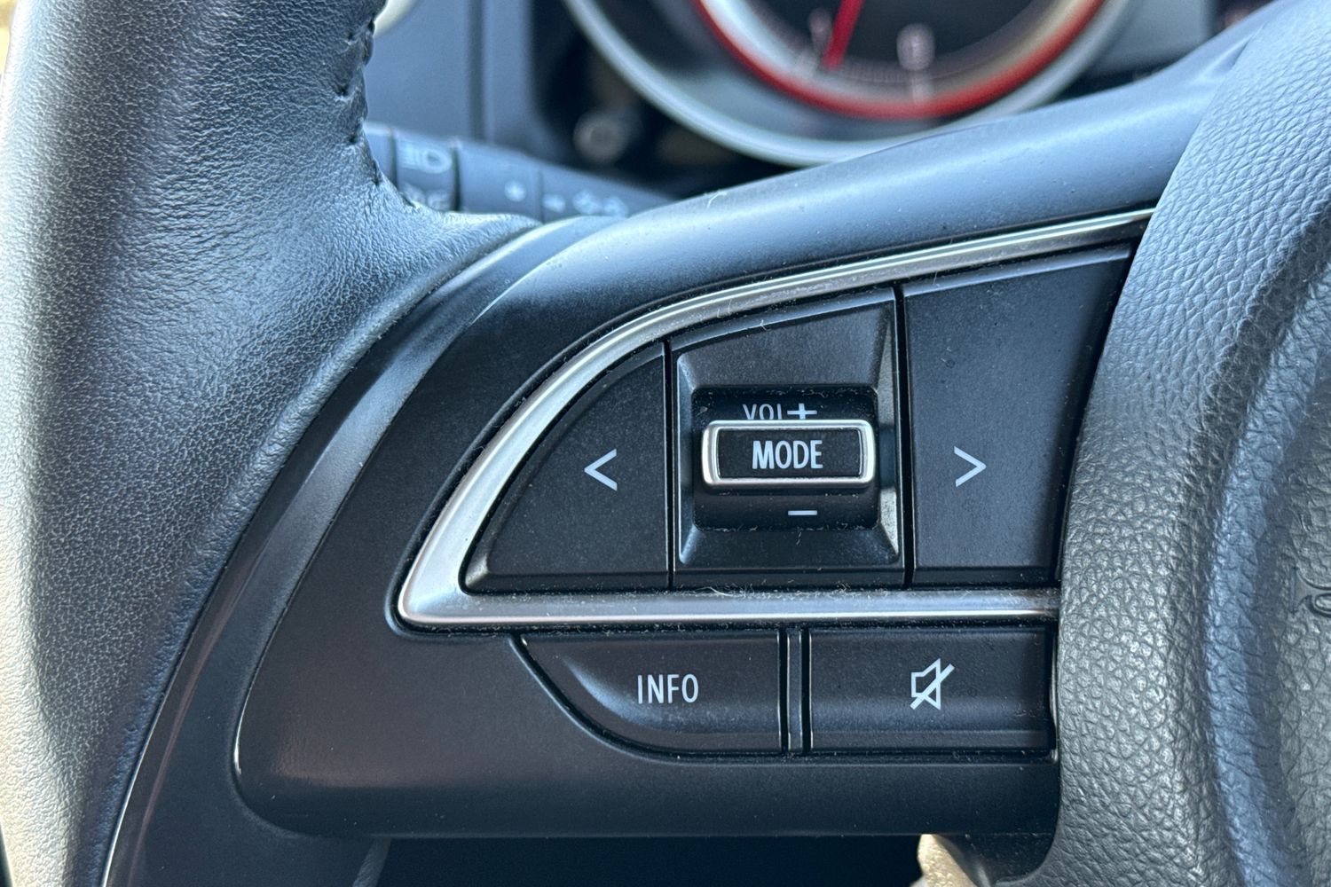 Used Suzuki Swift 2019 for sale - 77220125: Photo 9