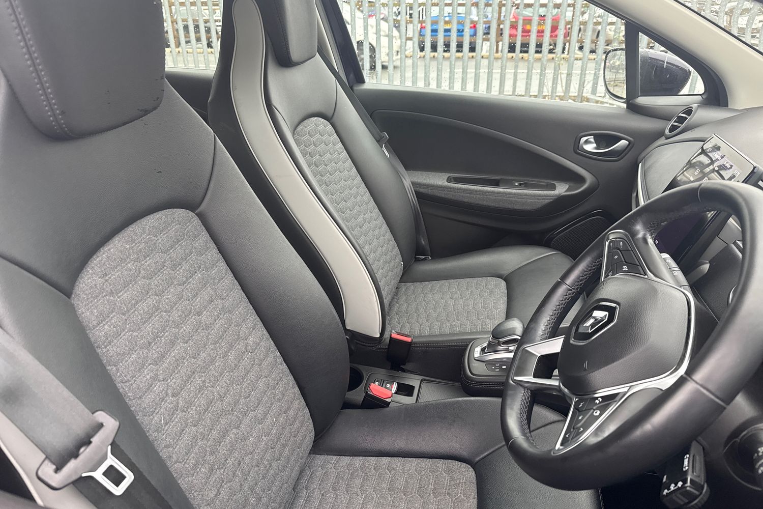 Used Renault Zoe 2022 for sale - 76732526: Photo 19