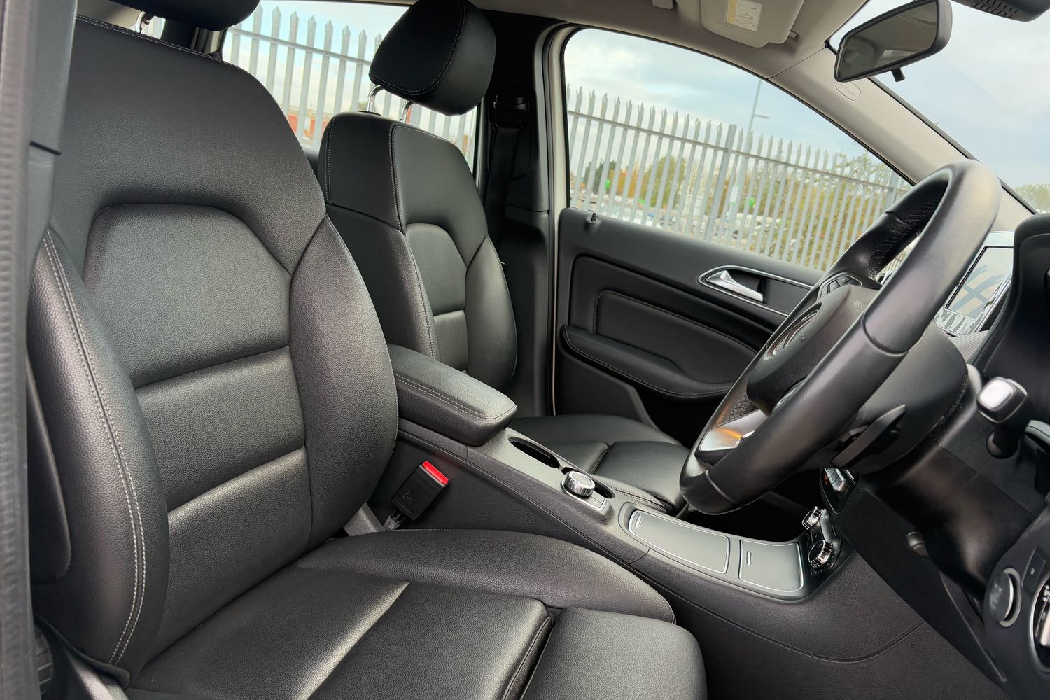 Used Mercedes-Benz B Class 2017 for sale - 76711749: Photo 11