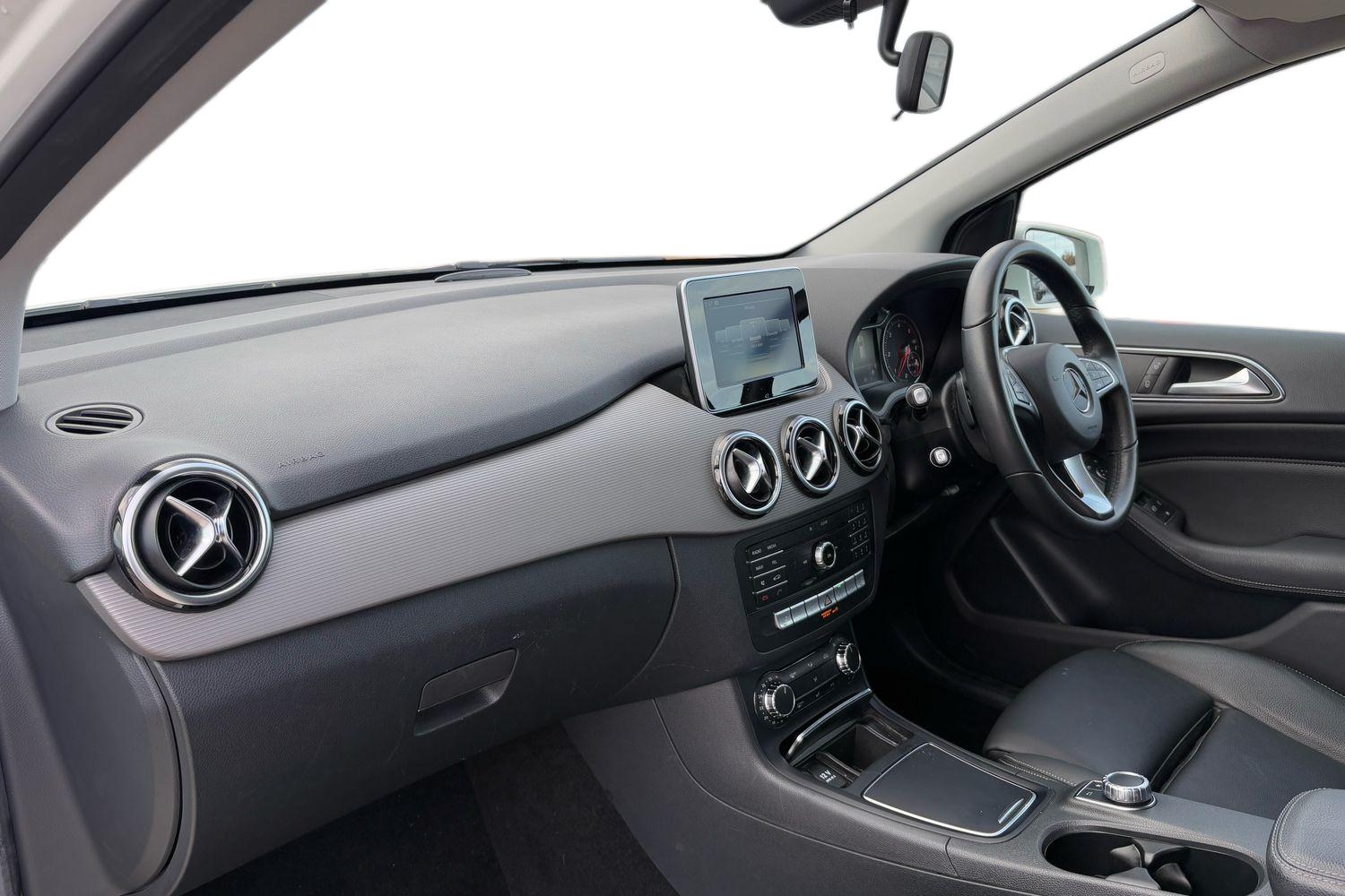 Used Mercedes-Benz B Class 2017 for sale - 76711749: Photo 4