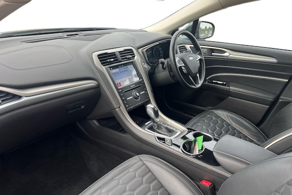 Used Ford Mondeo 2018 for sale - 76219940: Photo 4