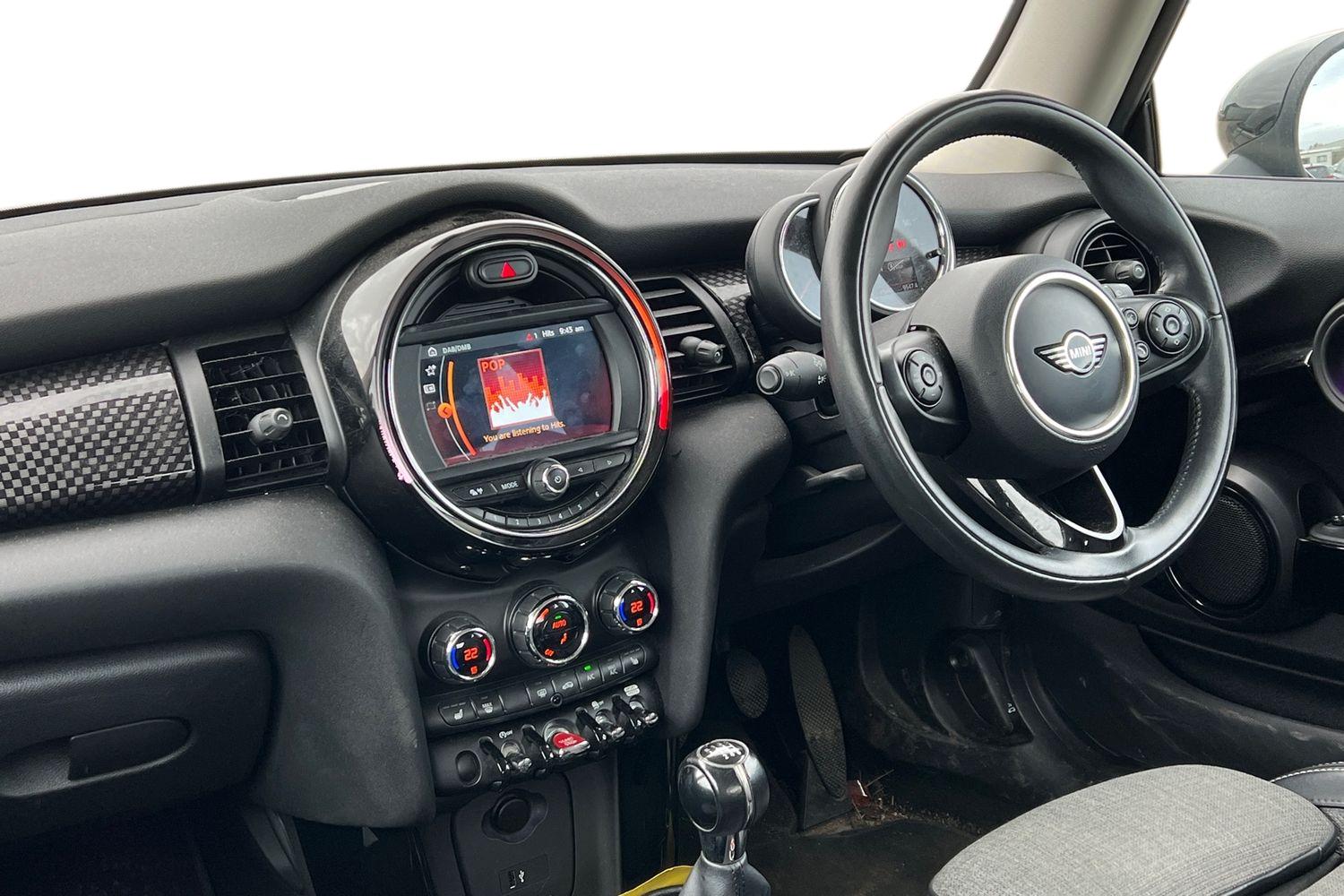 Used MINI Hatch 2018 for sale - 78038282: Photo 4