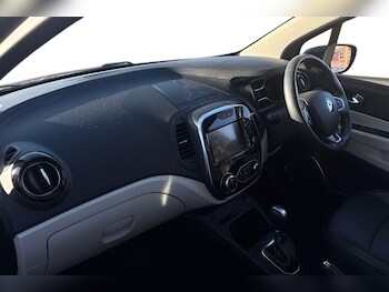 Used Renault Captur 2019 for sale - 76767747: Photo