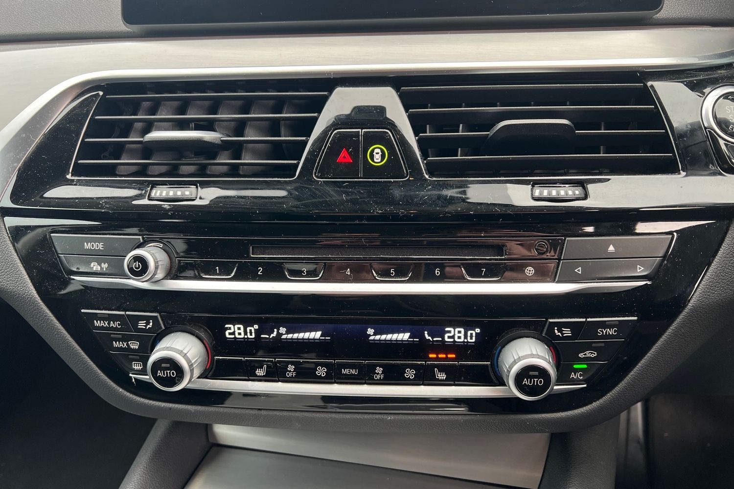 Used BMW 5 Series 2018 for sale - 76610916: Photo 13