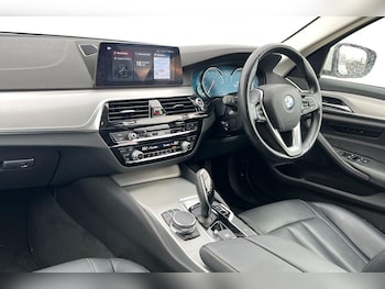 Used BMW 5 Series 2018 for sale - 76610916: Photo