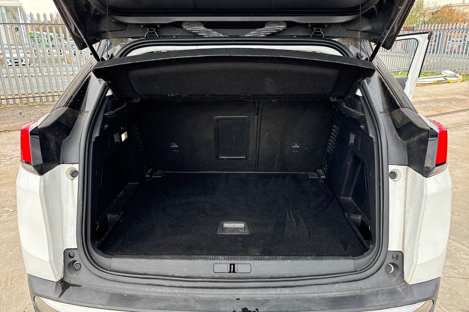 Used Peugeot 3008 2018 for sale - 76488393: Photo 15