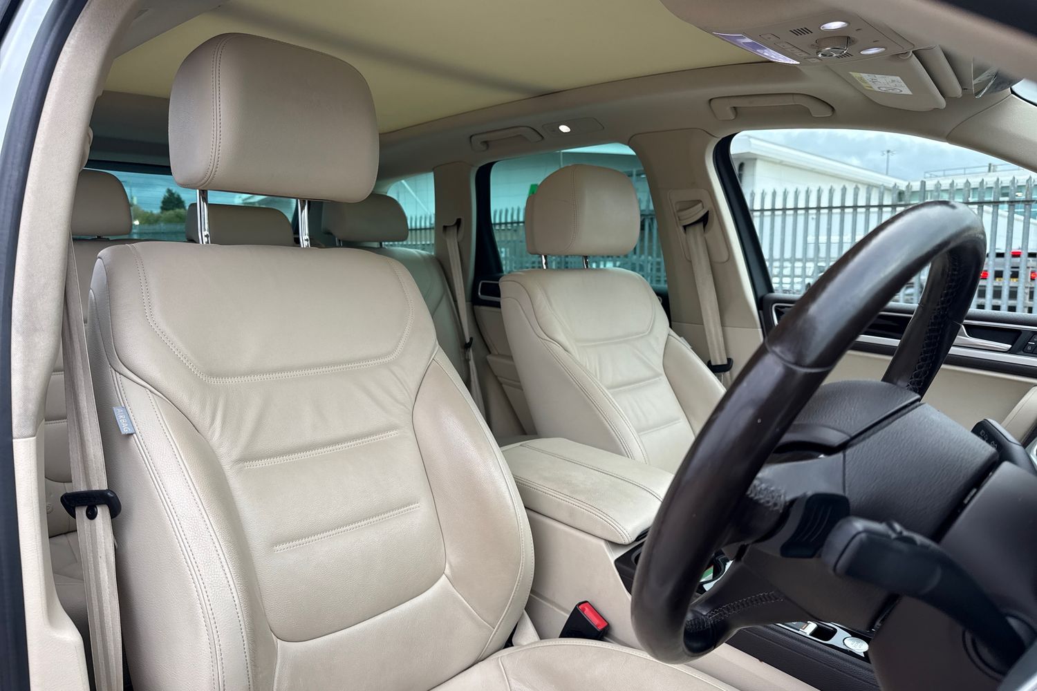 Used Volkswagen Touareg 2016 for sale - 76438846: Photo 13