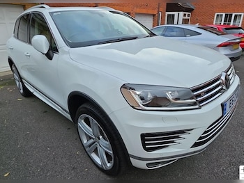 Used Volkswagen Touareg 2016 for sale - 76438846: Photo