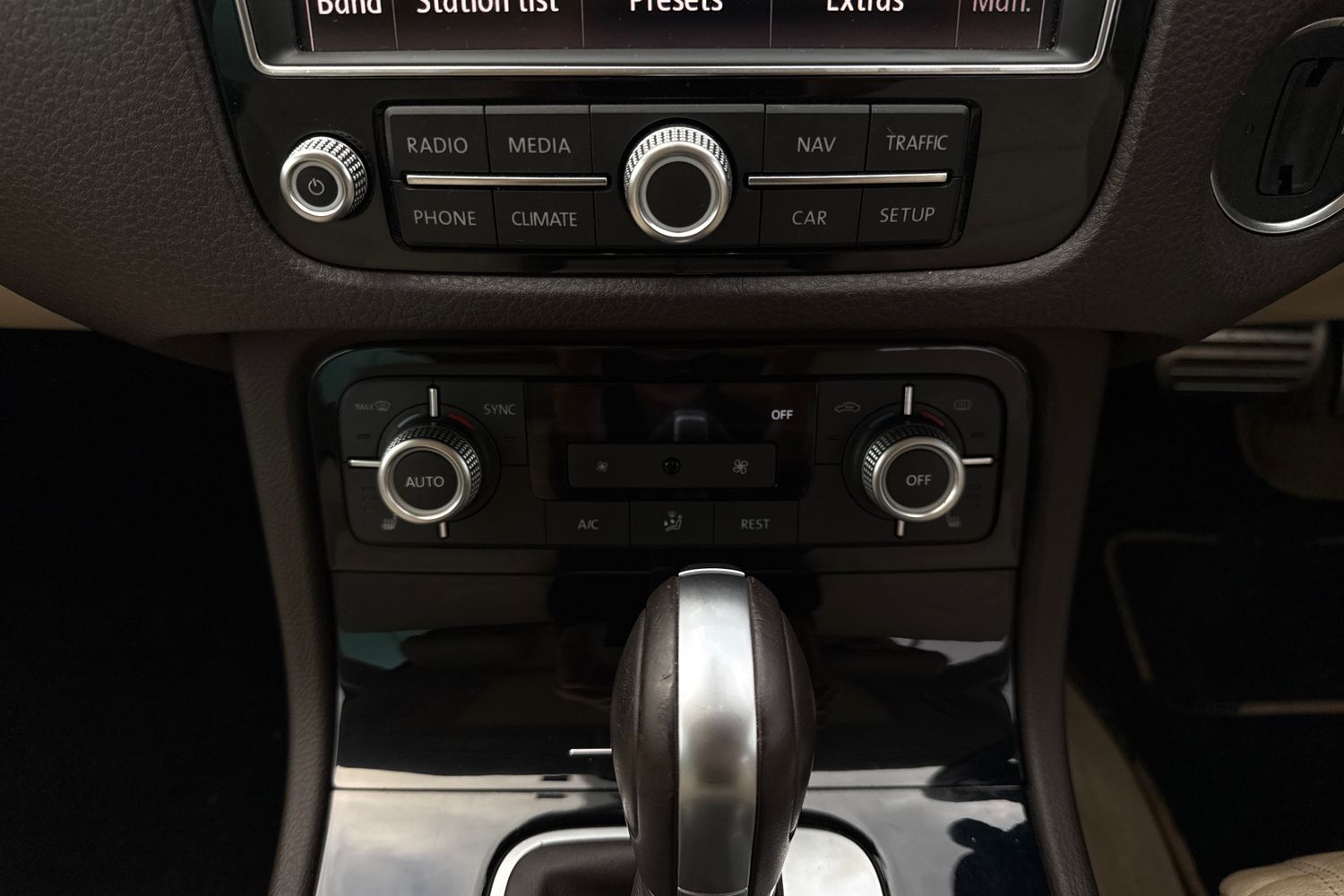 Used Volkswagen Touareg 2016 for sale - 76438846: Photo 7