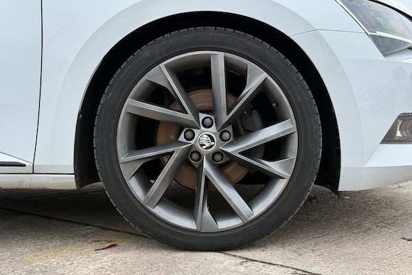 Used Skoda Superb 2019 for sale - 75724331: Photo 16