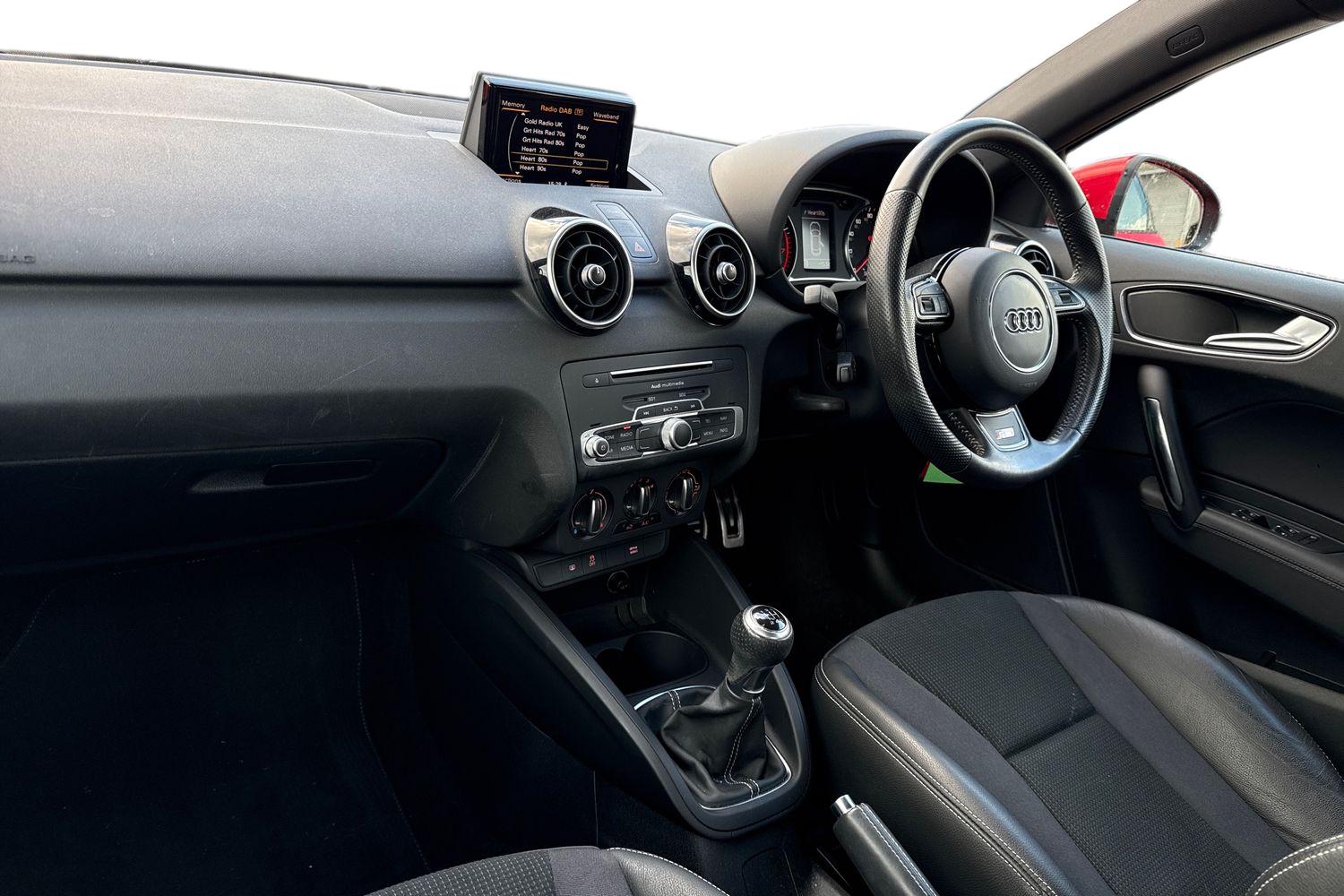 Used Audi A1 2017 for sale - 76304904: Photo 4