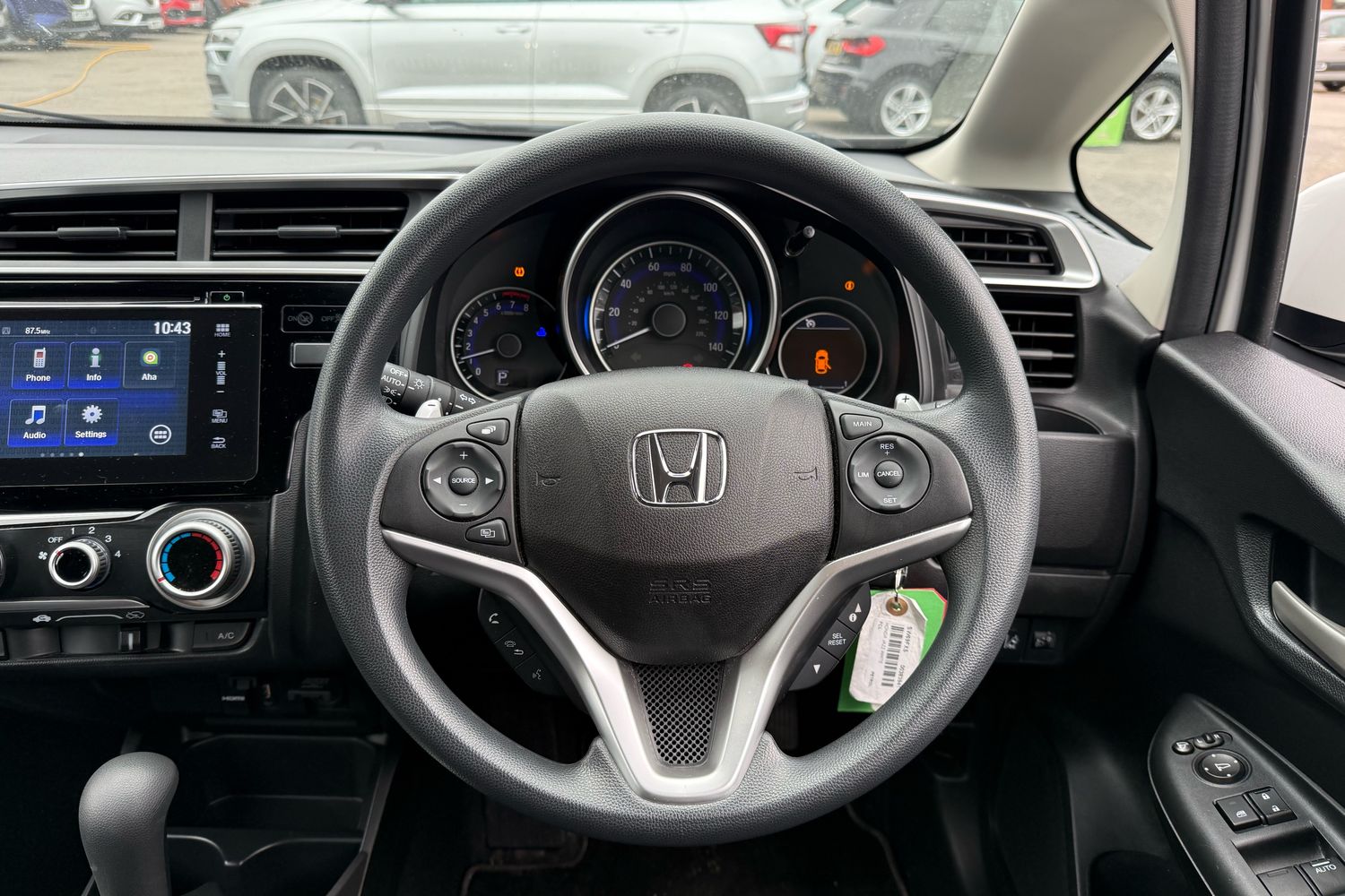 Used Honda Jazz 2020 for sale - 76264147: Photo 5