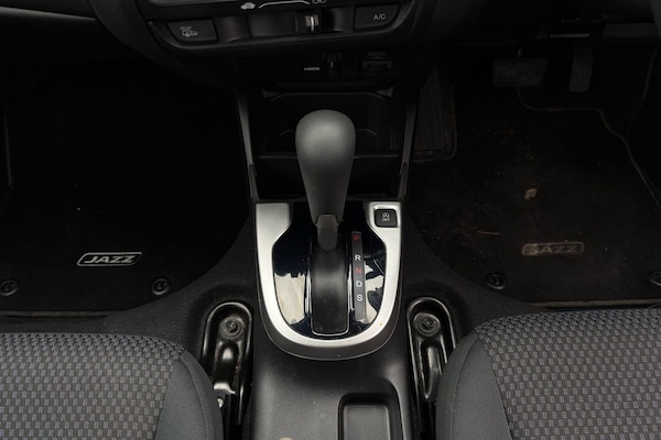 Used Honda Jazz 2020 for sale - 76264147: Photo 8