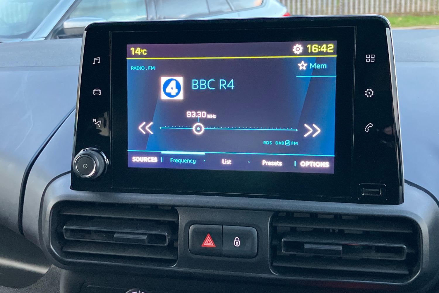 Used Peugeot Rifter 2022 for sale - 76739541: Photo 6