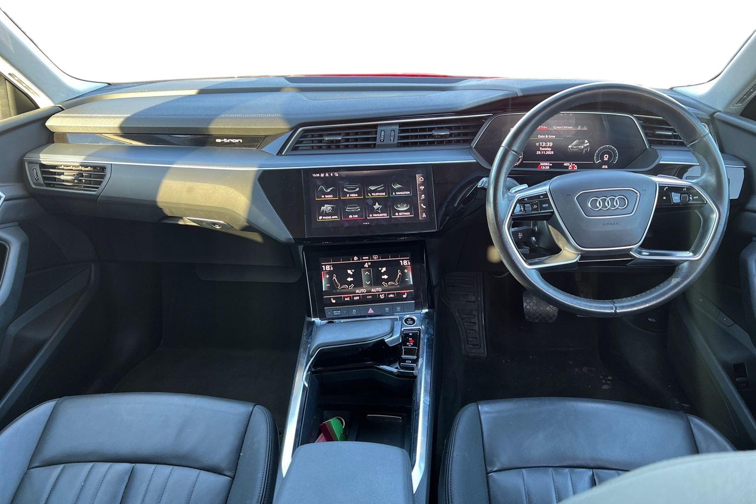 Used Audi e-tron 2021 for sale - 77943869: Photo 3