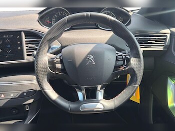 Used Peugeot 308 2019 for sale - 79246219: Photo