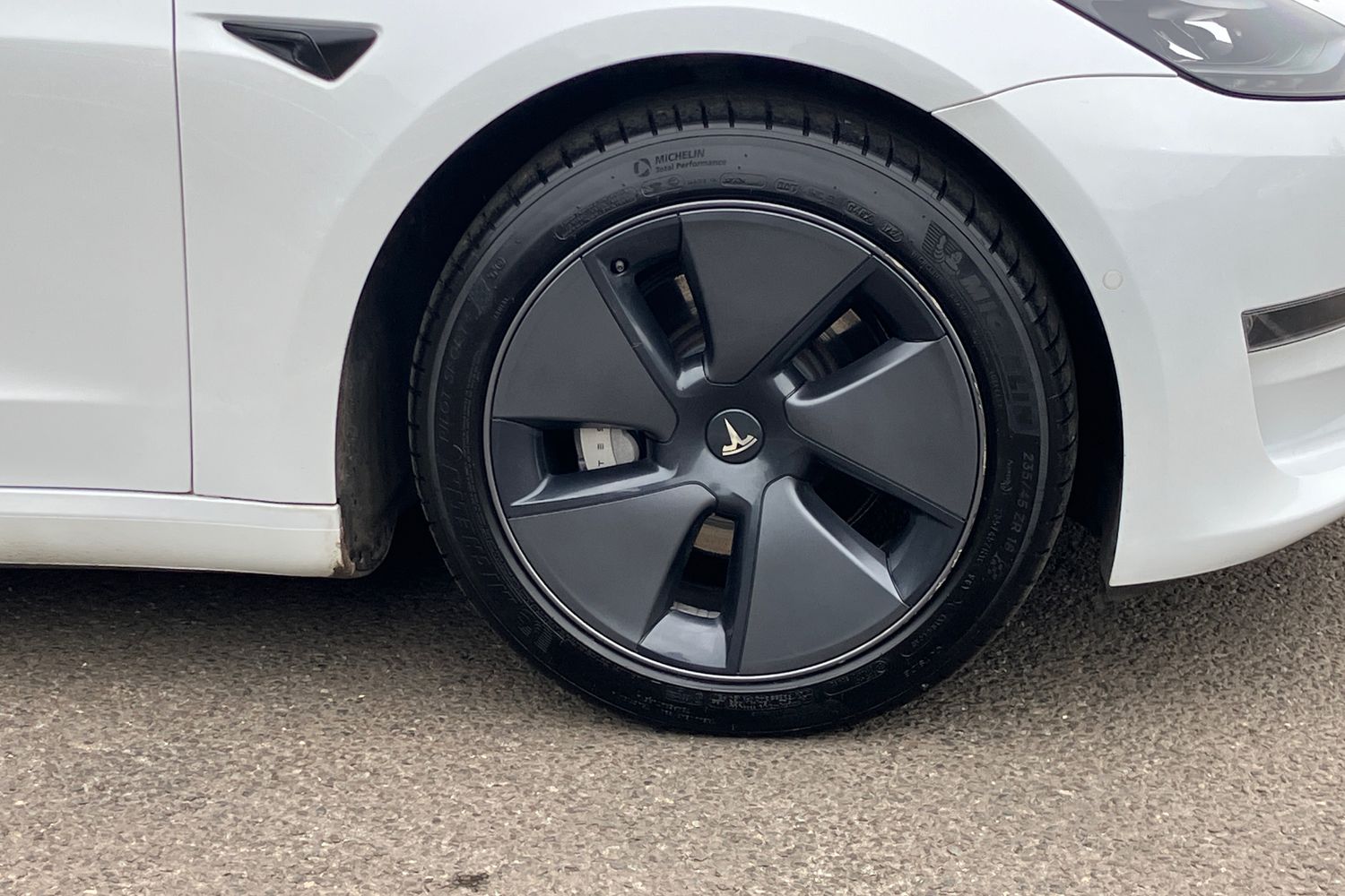 Used Tesla Model 3 2021 for sale - 76385517: Photo 17