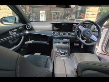 2018 - E220d AMG Line Premium 4dr 9G-Tronic