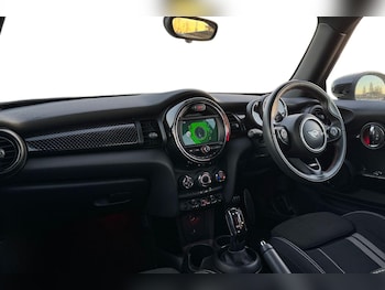 Used MINI Hatch 2020 for sale - 76909591: Photo