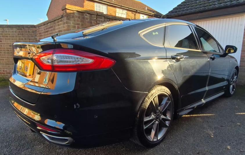 Used Ford Mondeo 2017 for sale - 76909512: Photo 2