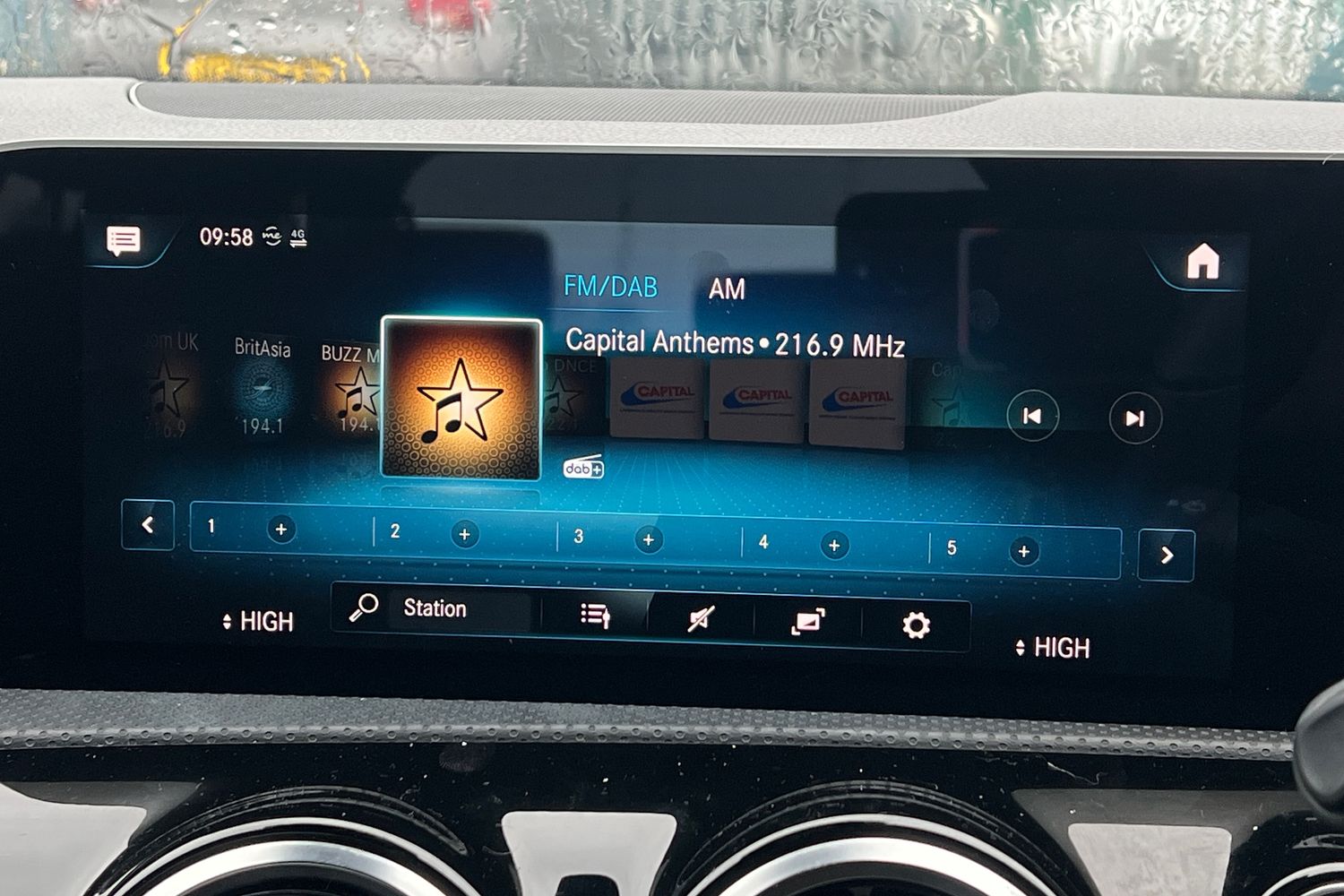 Used Mercedes-Benz A-Class 2018 for sale - 76576306: Photo 9