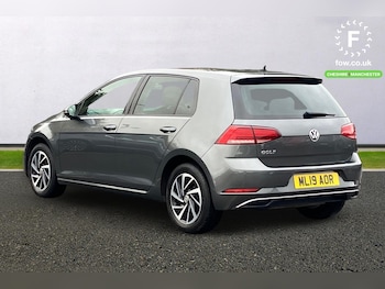 Used Volkswagen Golf 2019 for sale - 76972752: Photo