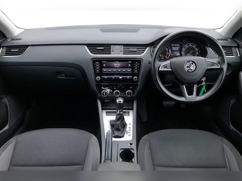 Used Skoda Octavia 2020 for sale - 78756212: Photo