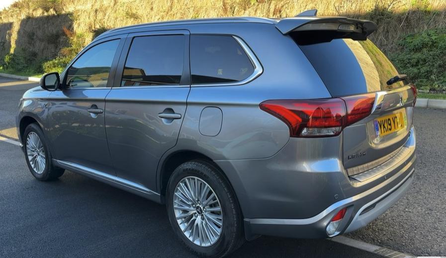 Used Mitsubishi Outlander 2019 for sale - 76789712: Photo 2
