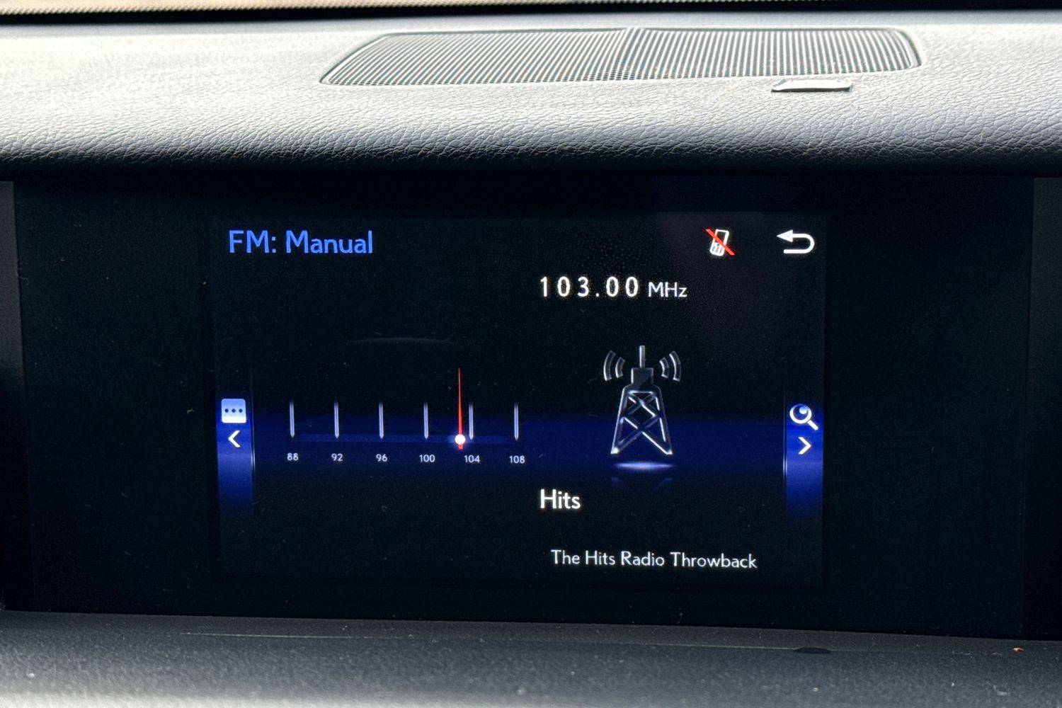 Used Lexus IS 2018 for sale - 77514990: Photo 6