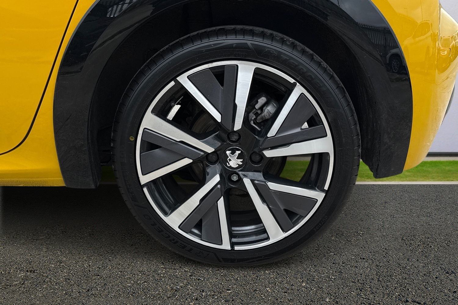 Used Peugeot 208 2020 for sale - 77952005: Photo 17